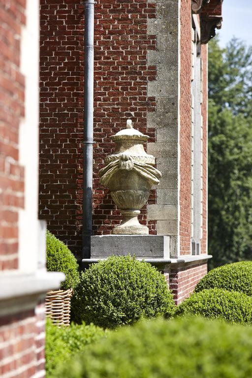 B&B Exclusive Guesthouse Chateau De Spycker Brugge Bagian luar foto